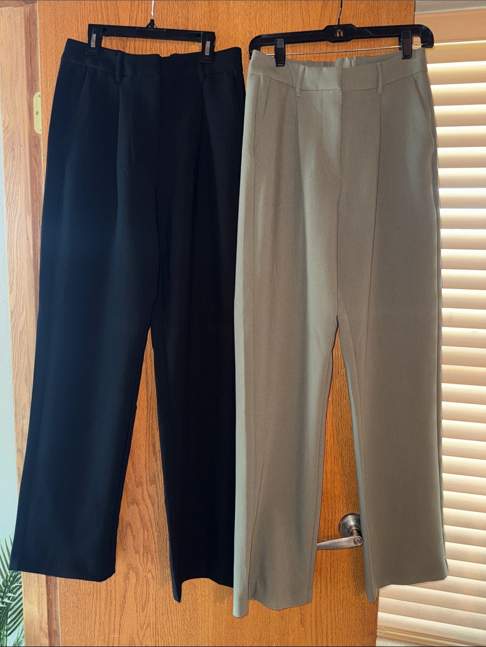 Old Navy Taylor Wide-Leg Trouser - Black & Olive Green Small Tall
